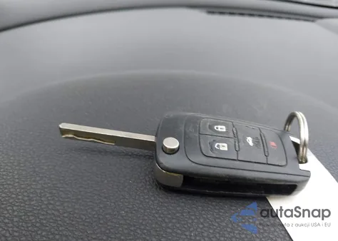 2015 Chevrolet Malibu 1Lt z USA, uszkodzony, nr VIN 1G11C5SL4FF301711